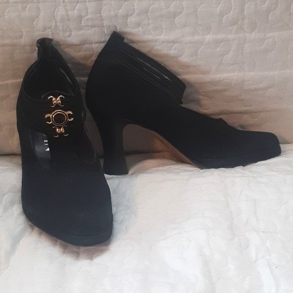 Vintage Tre In Black Heels Size 7 - Picture 2 of 4